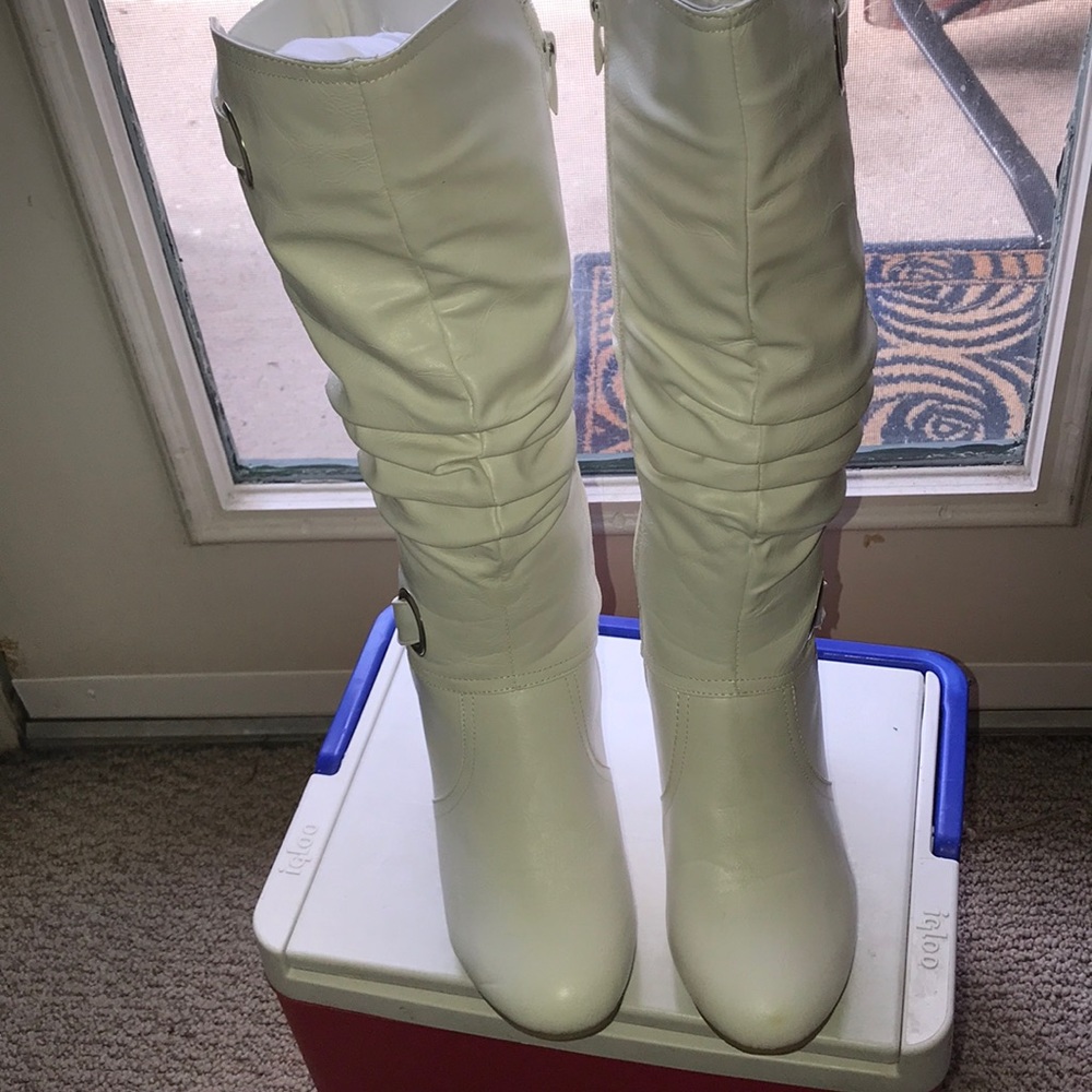 Top Moda 8/1/2  white  boots
